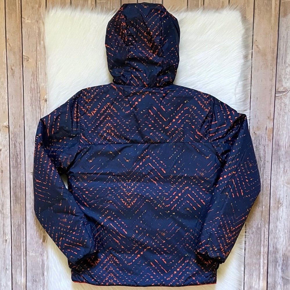The North Face Boys’ Reversible Perrito Jacket - Picture 5 of 9